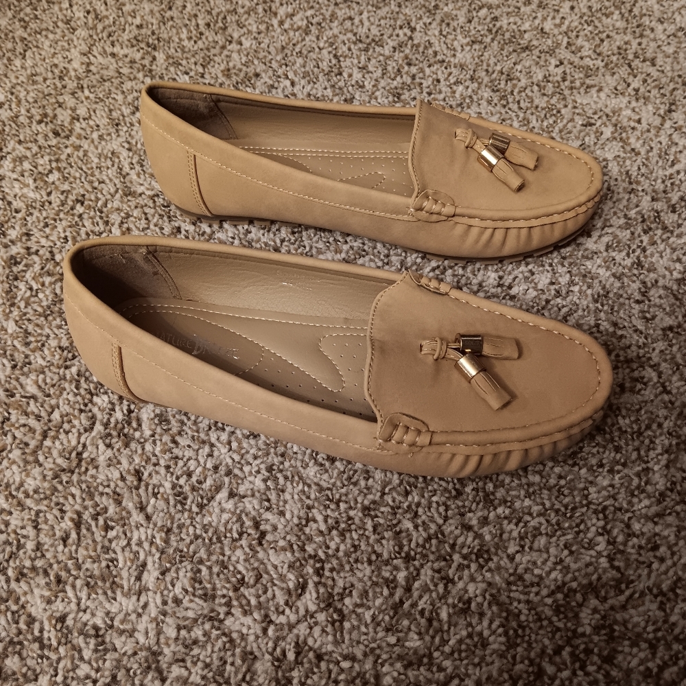Nature Breeze Size 7 Brand New